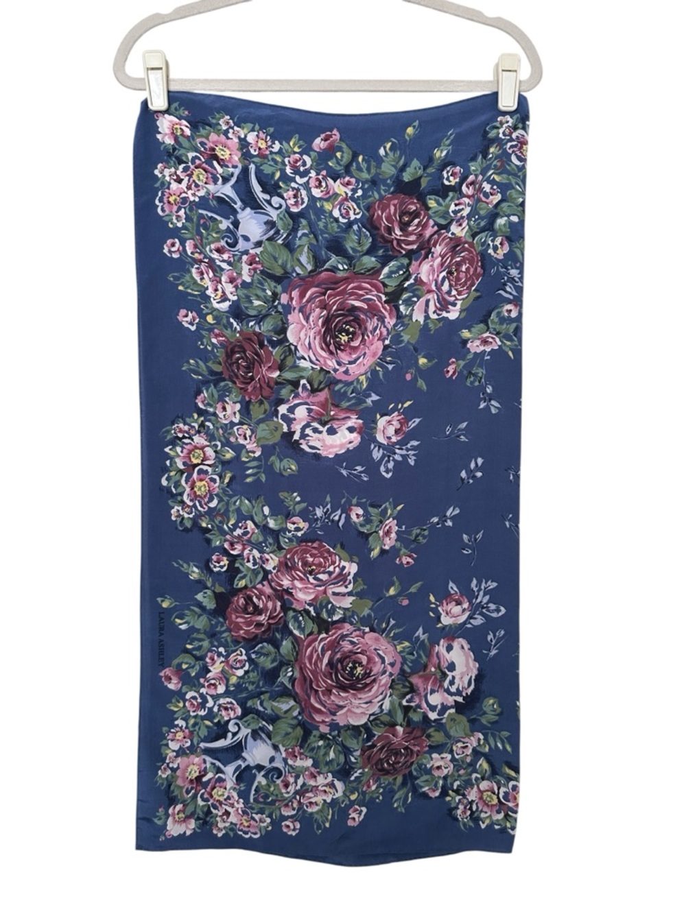 LAURA ASHLEY Vintage Floral Scarf – Romantic Cottagecore‎ Blue Rose Print 34x32